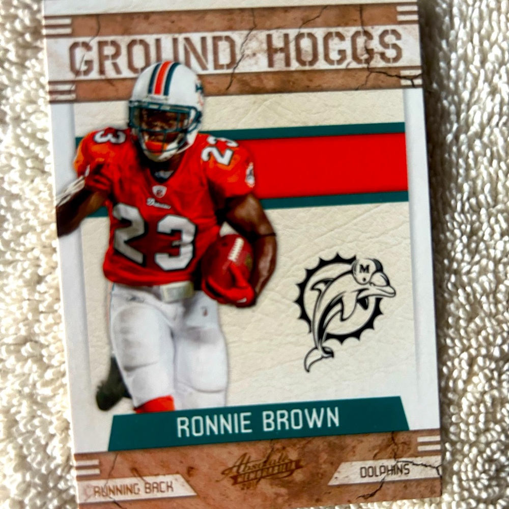Ronnie Brown 2011 Panini Trading Card